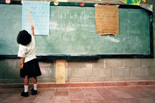 Educación, problema estructural, comprensión de lectura en Perú