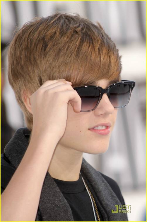 Justin Bieber se registra en hotel con el nombre de personaje de 'Friends'