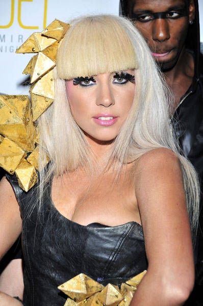 Lady Gaga lanzará 'Born This Way' en los Grammy