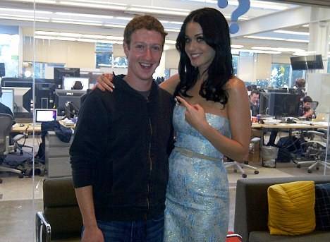 Katy Perry tiene como amigo de Facebook a Mark Zuckerberg