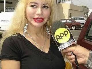 Entre la farándula y el nepotismo Entre la farándula y el nepotismo