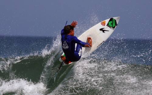 Peruanos firmes en San Bartolo Surf