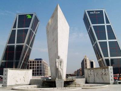Las Torres Kío, la Puerta de Europa