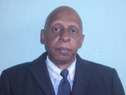 Cuba: Guillermo Fariñas es detenido por la policia por defender a una mujer embarazada