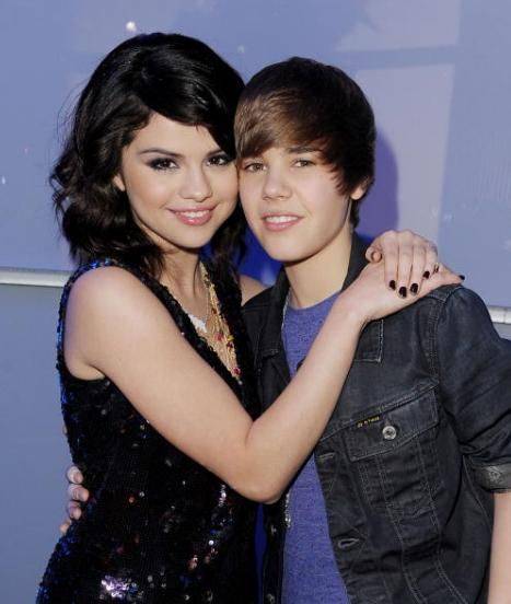 Justin y Selena Gomez si están