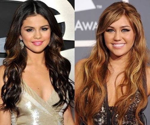Miley Cyrus y Selena Gómez impactaron en alfombra roja de los Grammy