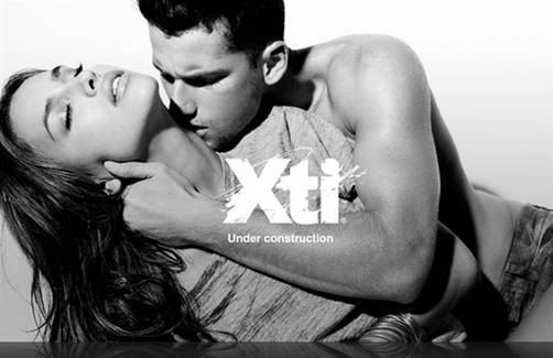 Irina Shayk en candentes fotografías con otro hombre