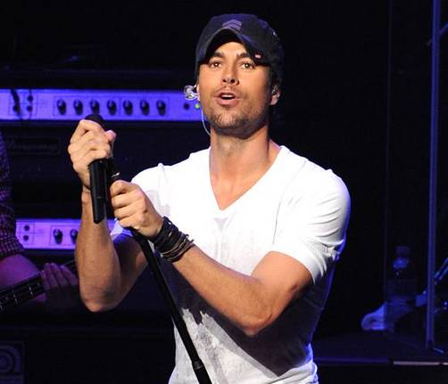 Enrique Iglesias bate records con 'Euphoria'