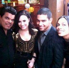 Fotografía de Demi Lovato y Wilmer Valderrama circula en internet