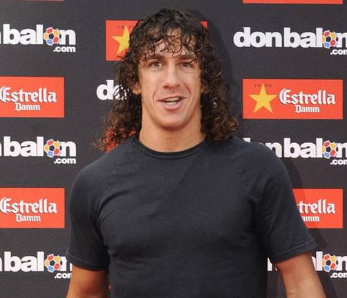 Carles Puyol donará premio UEFA a la Cruz Roja Internacional