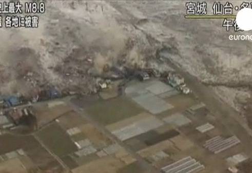 Autoridades japonesas registran cientos de muertos por terremoto y tsunami