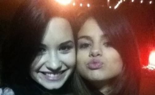 Demi Lovato y Selena Gomez son, nuevamente, inseparables