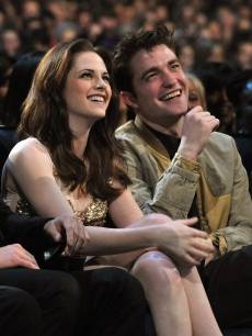 Robert Pattinson y Kristen Stewart