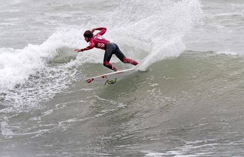 Gabriel Villarán gana 4ta fecha del Nacional del Surf