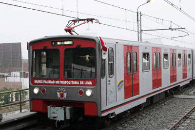 Condecorando el tren eléctrico