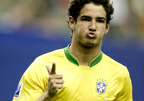 Pato se muestra optimista tras la clasificación de Brasil a los cuartos de final en la Copa América