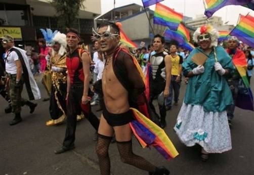 Hablemos claro: No confundamos libertad con apologioa del homosexualismo