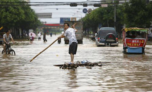Inundaciones dejan 13 muertos y tres desaparecidos en norte de China