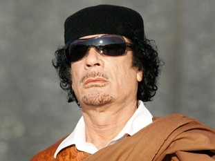 Ofrecen casi 2 millones de dólares por Khadafi, vivo o muerto