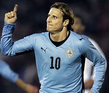 Forlán no viaja con el Atlético de Madrid