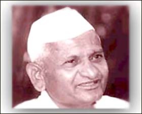 India: Anna Hazare puso fin este domingo a su huelga de hambre