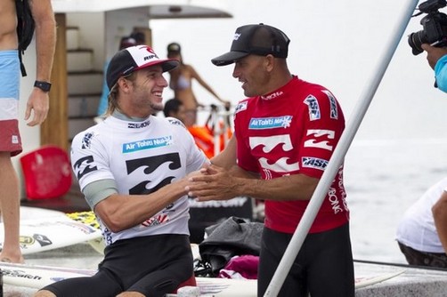 Kelly Slater lleva el Billabong Pro Tahiti