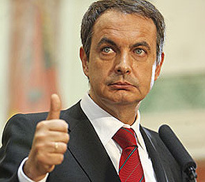 Zapatero: 'Estaba comiendo, subí al despacho de Pepe Blanco y vi cómo se estrellaba el segundo avión'