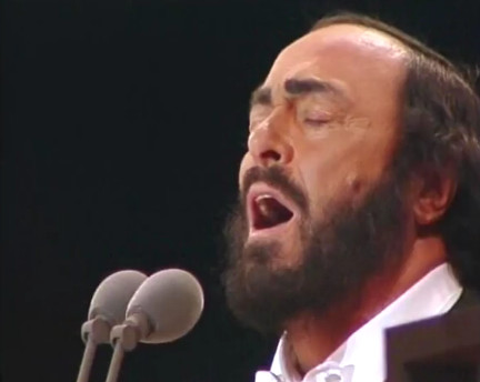 Pavarotti intrepretando genialmente