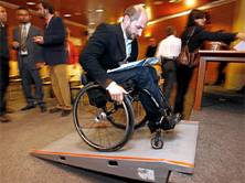 Colombia: 76% de cuidadores de discapacitados son mujeres. Colombia: 76% de cuidadores de discapacitados son mujeres.