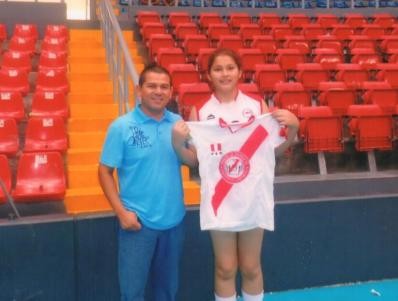 NIÑA TALENTO DE TACNA ES CONVOCADA A LA PRESELECCIÓN NACIONAL DE VÓLEY