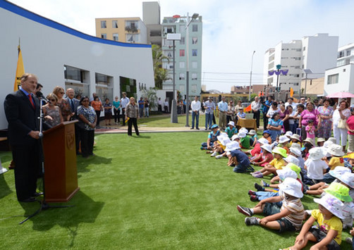 Miraflores Inaugura Parque Infantil