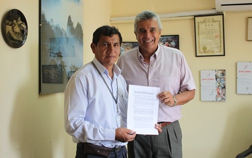 IPD Y MUNICIPALIDAD DE NUEVA CAJAMARCA FIRMARON ACUERDO PARA AMPLIACIÓN Y MEJORAMIENTO DEL ESTADIO IPD IPD Y MUNICIPALIDAD DE NUEVA CAJAMARCA FIRMARON ACUERDO PARA AMPLIACIÓN Y MEJORAMIENTO DEL ESTADIO IPD