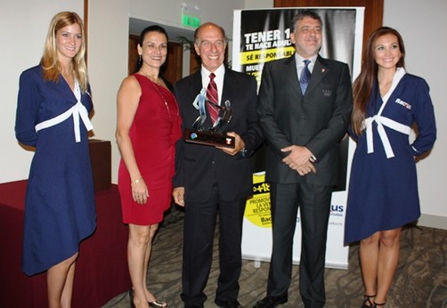 FERNANDO FERRAND DEL BUSTO OBTUVO PREMIO 'FAIR PLAY 2012' QUE OTORGA PANATHLON CLUB DE LIMA Y EL COP FERNANDO FERRAND DEL BUSTO OBTUVO PREMIO 'FAIR PLAY 2012' QUE OTORGA PANATHLON CLUB DE LIMA Y EL COP