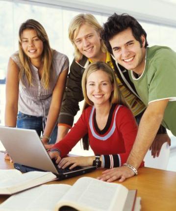 Universidades forman desempleados: 4 de cada diez egresados trabaja en lo que estudió