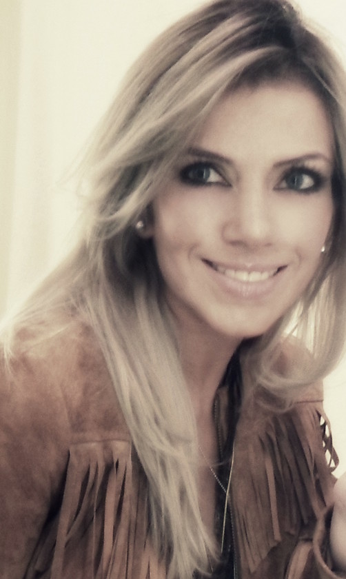 Labor de periodista Andrea González-Villablanca, reconocida por medios internacionales como sitio especializado en MRKH Labor de periodista Andrea González-Villablanca, reconocida por medios internacionales como sitio especializado en MRKH