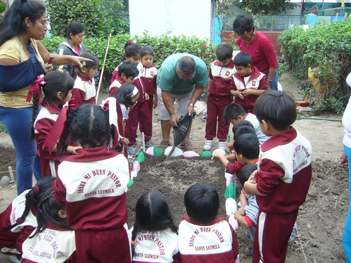 Econtinuidad Perú - 14 de Mayo 2014 - IE. Jesús Mi Buen Pastor - Comas - Lima Econtinuidad Perú - 14 de Mayo 2014 - IE. Jesús Mi Buen Pastor - Comas - Lima