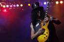 Slash pide el divorcio a su esposa, Perla Ferrar