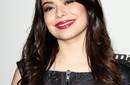 Fotos: Miranda Cosgrove asiste a la fiesta de Elton John