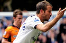 Van der Vaart da la victoria al Tottenham (Tottenham 2-1 Aston Villa)
