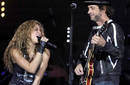 Shakira presenta canción que grabó con Cerati