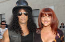 Slash ya no se divorciaría de Perla Ferrar