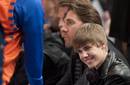 Justin Bieber asiste al partido de los Knicks y desata pasiones