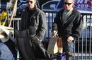 Joe Jonas un buen samaritano, le da comida a un vagabundo