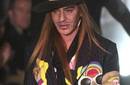 Galliano anula su desfile pero no la presentación de sus diseños