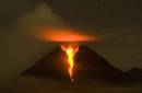 Indonesia: por tercera ocasión, el volcán Merapi entra en erupción
