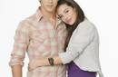 Chloe Bridges dice que las fans de Nick Jonas no la quieren mucho