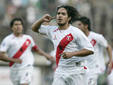 Perú mete dos goles a Canadá