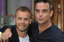 Robbie Williams y Gary Barlow sacan a la venta hoy su sencillo 'Shame'