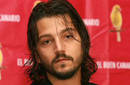 Diego Luna se tomará una largas vacaciones con su familia