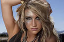 Kesha quiere nadar junto a Britney Spears pero desnuda